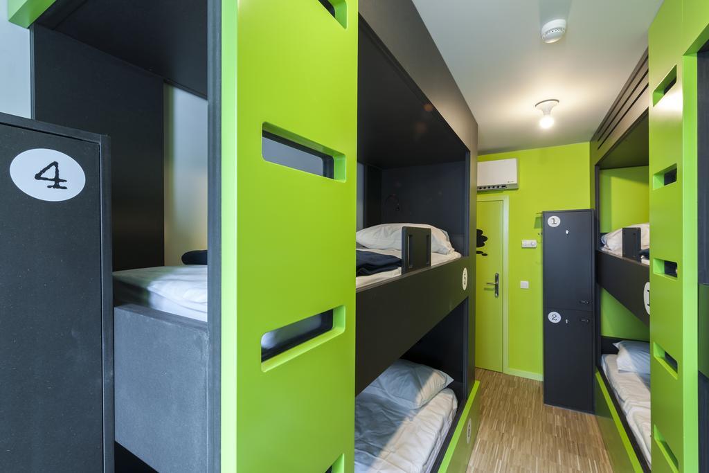 Backstay Hostel Гент Номер фото