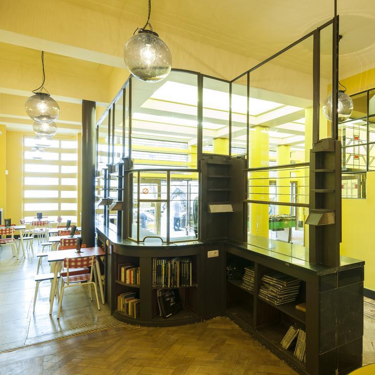 Backstay Hostel Гент Экстерьер фото